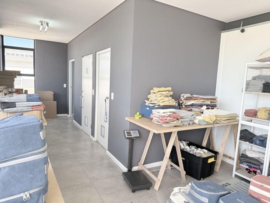 To Let Commercial Property for Rent in Firgrove Western Cape